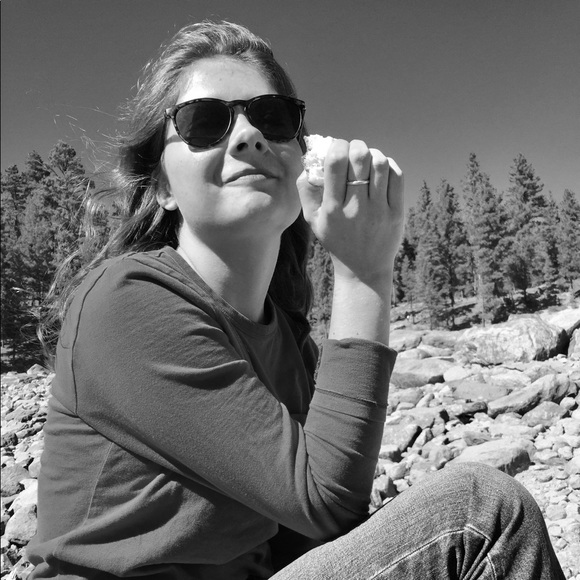 Meet your Posher, Isabel - Picture 3 of 3